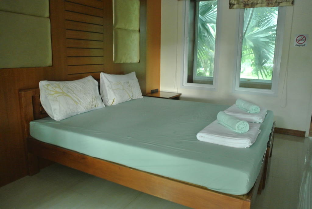 Baan Suan Resort Juree Punsuk Suphan Buri Buitenkant foto