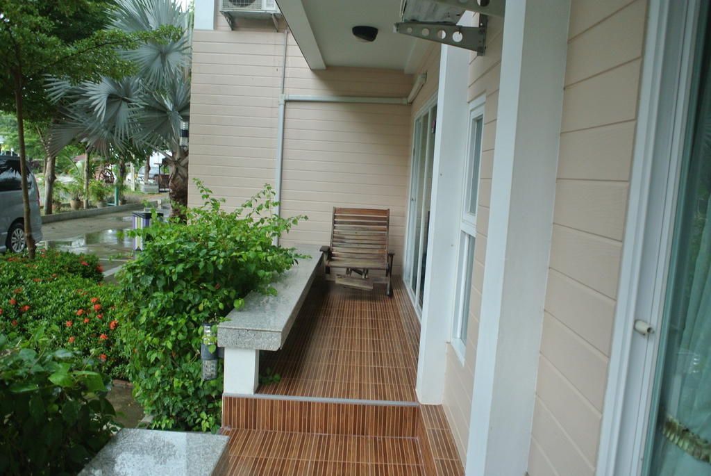 Baan Suan Resort Juree Punsuk Suphan Buri Buitenkant foto