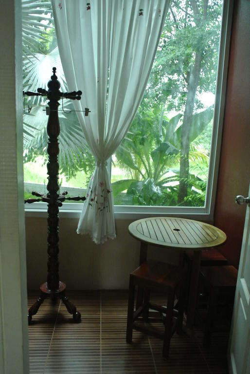 Baan Suan Resort Juree Punsuk Suphan Buri Kamer foto